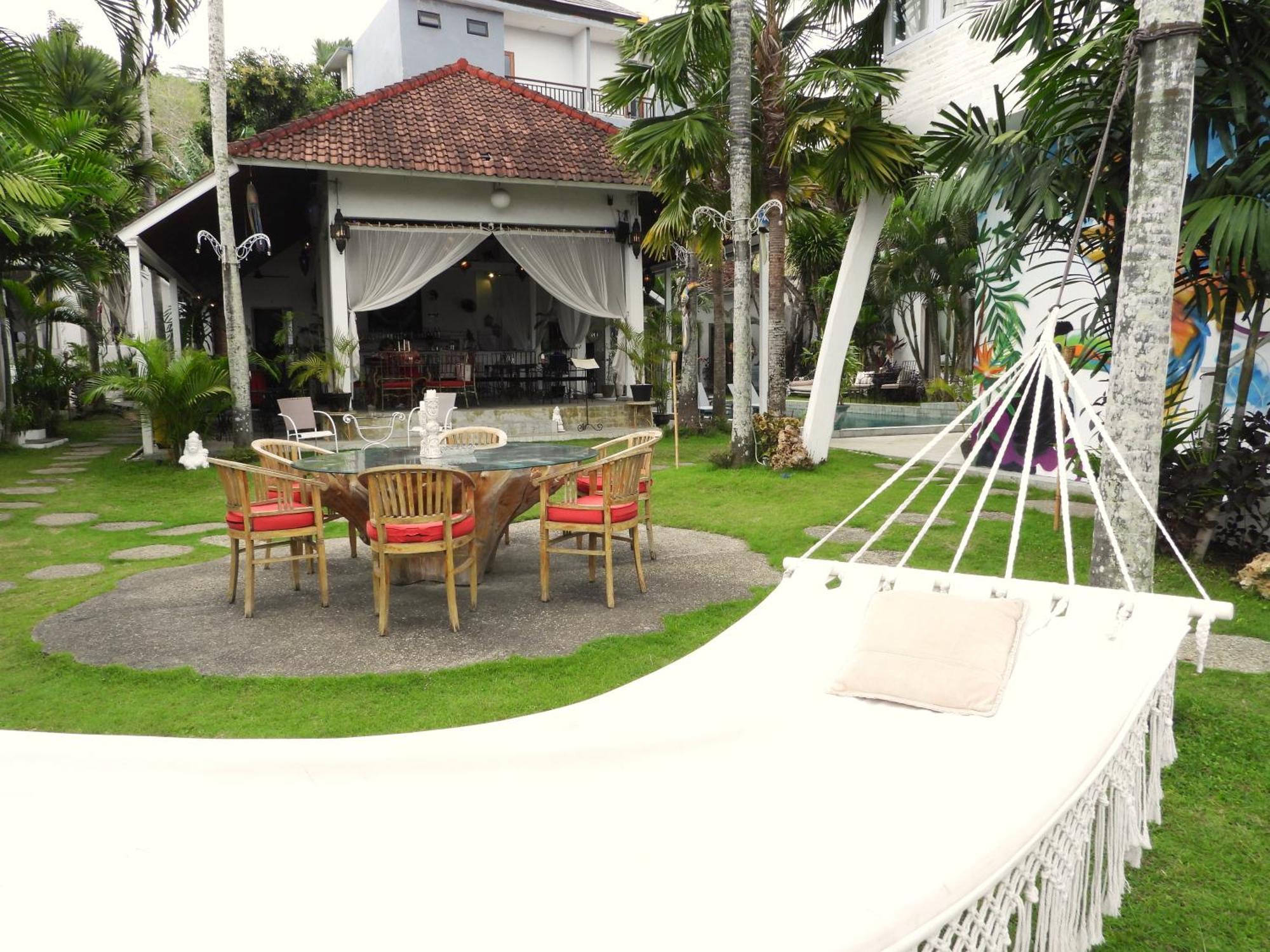 Surga Homestay Jimbaran Exterior foto